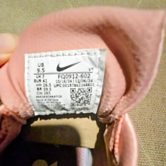 Womens Nike Pegasus Trail 5 GORE-TEX size 9.5 NWT - Picture 4 of 6